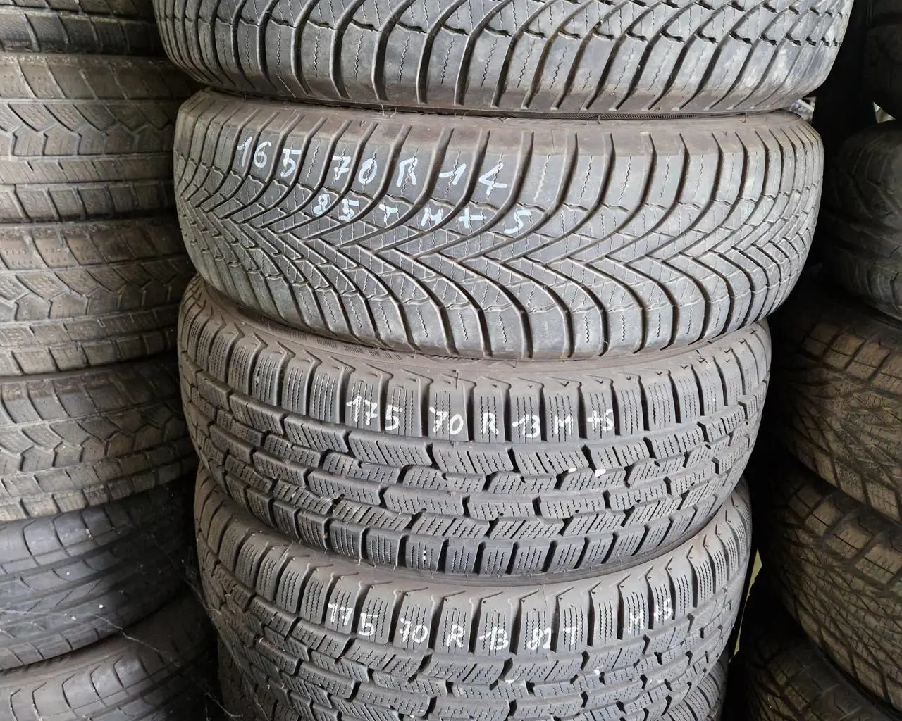 Gomme auto